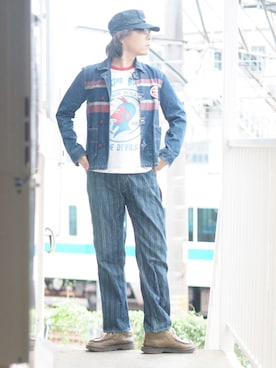 「FREEWHEELERS（フリーホイーラーズ）のアイテム（デニムパンツ）」を使った、s uchidaさん（メンズ・173cm）の秋コーディネート