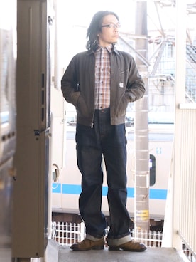 「アイテム（デニムジャケット、グリーン系）」を使った、s uchidaさん（メンズ・173cm）の冬コーディネート