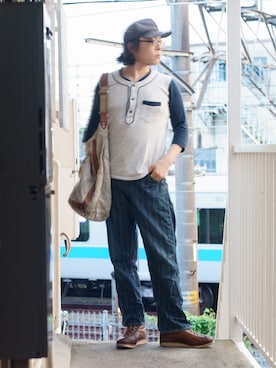 「FREEWHEELERS（フリーホイーラーズ）のアイテム（デニムパンツ）」を使った、s uchidaさん（メンズ・173cm）の夏コーディネート