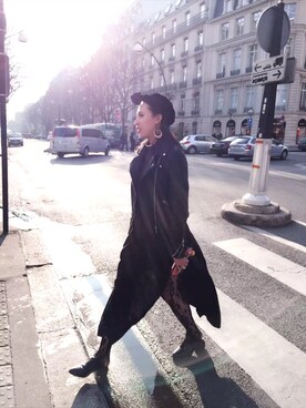 「ZARA（ザラ）のアイテム（ライダースジャケット、ブラック系）」を使った、Olivia WYさん（レディース）の冬コーディネート