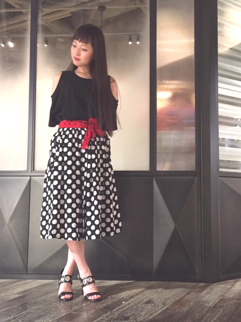 「アイコニックブランド、デニムはやっぱりディーゼル、デニムから始まったライフスタイルブランド、Diesel、dieselshibuya、SALE、サンダル、スカート」｜「DIESELの00SWMS0QAPQ（スカート、ブラック系）」を使った、Obaaaaatsuさん（レディース・148cm）の夏コーディネートの1枚目の写真
