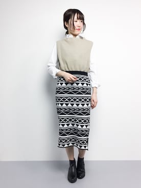 オルテガ柄ジャガードニットスカートを使ったレディース人気ファッションコーディネート Wear