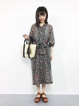 「ひざ丈ワンピース」｜まるさん（レディース・161cm）の夏コーディネート