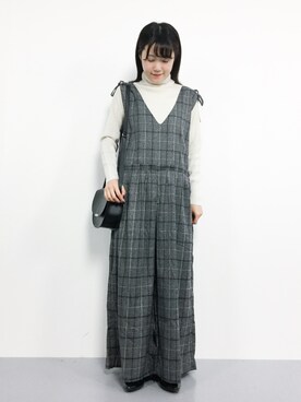 「ドレスシューズ」｜「アイテム（サロペット/オーバーオール）」を使った、まるさん（レディース・161cm）の秋コーディネート