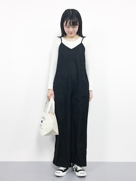 「SpRay（スプレイ）のアイテム（オールインワン・サロペット）」を使った、まるさん（レディース・161cm）の秋コーディネート