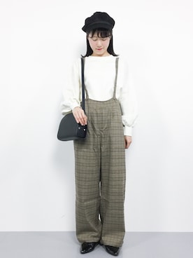 「frames RAY CASSIN（フレームスレイカズン）のアイテム（サロペット/オーバーオール）」を使った、まるさん（レディース・161cm）の秋コーディネート
