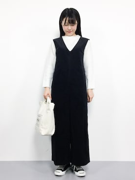 「COLONY 2139（コロニートゥーワンスリーナイン）のアイテム（つなぎ/オールインワン）」を使った、まるさん（レディース・161cm）の秋コーディネート