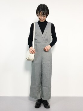 「SpRay（スプレイ）のアイテム（オールインワン・サロペット）」を使った、まるさん（レディース・161cm）の冬コーディネート