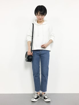 「Mila Owen（ミラオーウェン）のカットオフストレートデニム（デニムパンツ）」を使った、まるさん（レディース・161cm）の春コーディネート