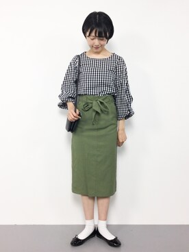 「ALLUMER（アリュメール）のアイテム」を使った、まるさん（レディース・161cm）の春コーディネート