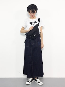 「SEVENDAYS=SUNDAY（セブンデイズサンデイ）のアイテム（デニムスカート）」を使った、まるさん（レディース・161cm）の夏コーディネート