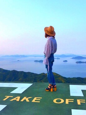「AZUL by moussy（アズールバイマウジー）のアイテム（ハット、ベージュ系）」を使った、yuさん（レディース・161cm）の夏コーディネート