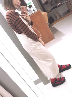 「Teva（テバ）のTeva / プラットフォーム ユニバーサル（サンダル）」を使った、🐻みみみみさん（レディース・152cm）の秋コーディネート