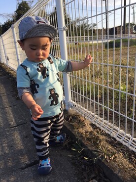 「西松屋（ニシマツヤ）のアイテム（Tシャツ/カットソー、ブルー系）」を使った、yuit☺︎nさん（キッズ・80cm）の春コーディネート