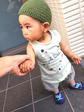 「kuranbonのアイテム（Tシャツ/カットソー、グリーン系）」を使った、yuit☺︎nさん（キッズ・80cm）の春コーディネート