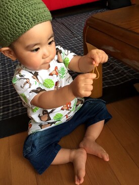 「H&M（エイチ・アンド・エム）のアイテム（Tシャツ/カットソー、ホワイト系）」を使った、yuit☺︎nさん（キッズ・80cm）の夏コーディネート