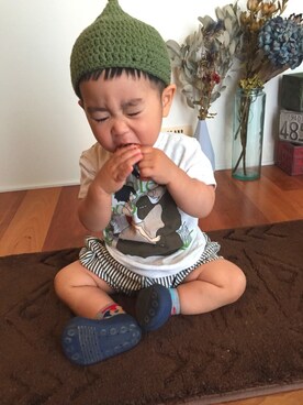 「H&M（エイチ・アンド・エム）のアイテム（Tシャツ/カットソー、ホワイト系）」を使った、yuit☺︎nさん（キッズ・80cm）の夏コーディネート