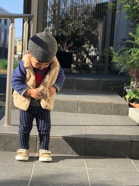 「UNIQLO（ユニクロ）のアイテム（ベスト、ベージュ系）」を使った、yuit☺︎nさん（キッズ・80cm）の冬コーディネート