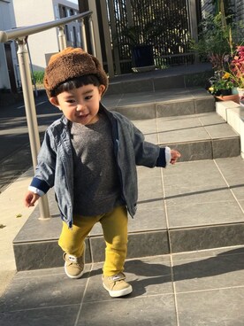 「GAP（ギャップ）のアイテム（デニムジャケット、ブルー系）」を使った、yuit☺︎nさん（キッズ・80cm）の冬コーディネート
