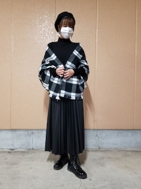 「スカートコーデ」｜「アイテム（帽子）」を使った、しぃさん（レディース・164cm）の秋コーディネート