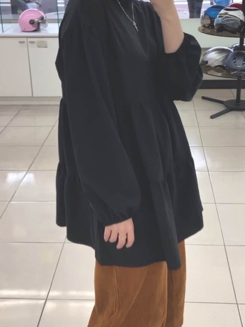 「休閒、寒い、ootd、daily look、black、基础款、黒」｜「ELENCARE DUEの・ELENCARE DUE ティアードキリカエチュニック＊★（チュニック、ブラック系）」を使った、itsyuさん（レディース・158cm）の冬コーディネートの1枚目の写真