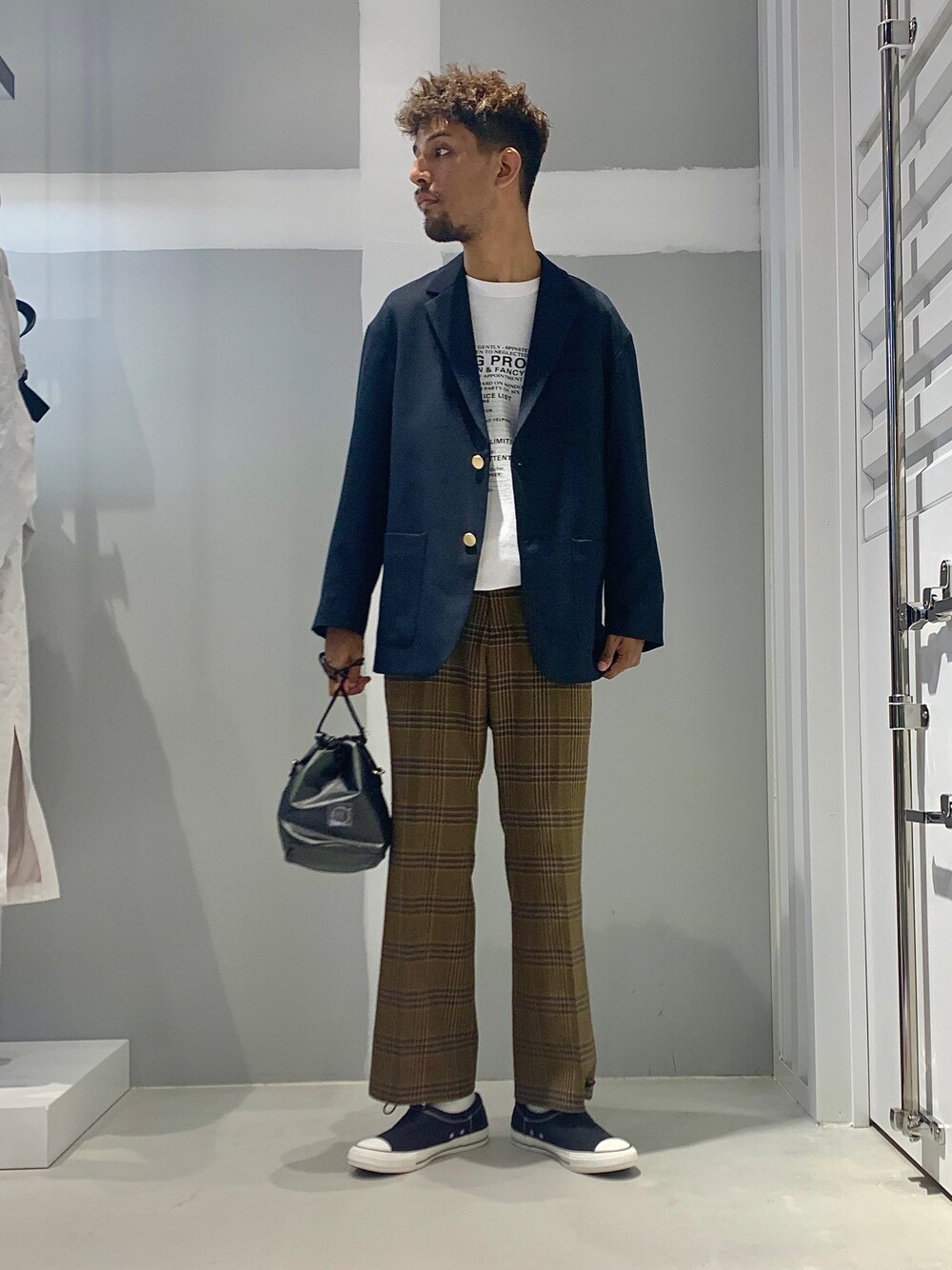 「スタッフセンバツ、jointworks、フレアパンツ、チェック柄、ジャケット、BOWBOW、converse、EDT、カジュアル、秋コーデ」｜「JOINT WORKSのアイテム（その他、その他）」を使った、TAKESHIさん（メンズ・178cm）の秋コーディネートの1枚目の写真