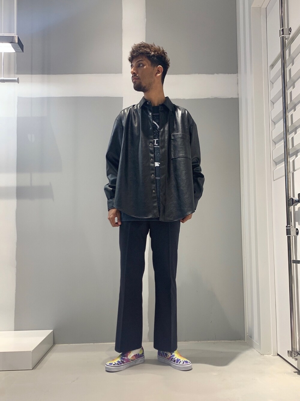 「スタッフセンバツ、秋のコーデ、レザージャケット、フレアパンツ、トップス、ボトムス、jointworks、ららぽーとTOKYO-BAY、ストリート、カジュアル」｜「JOINT WORKSのアイテム（その他、その他）」を使った、TAKESHIさん（メンズ・178cm）の秋コーディネートの1枚目の写真