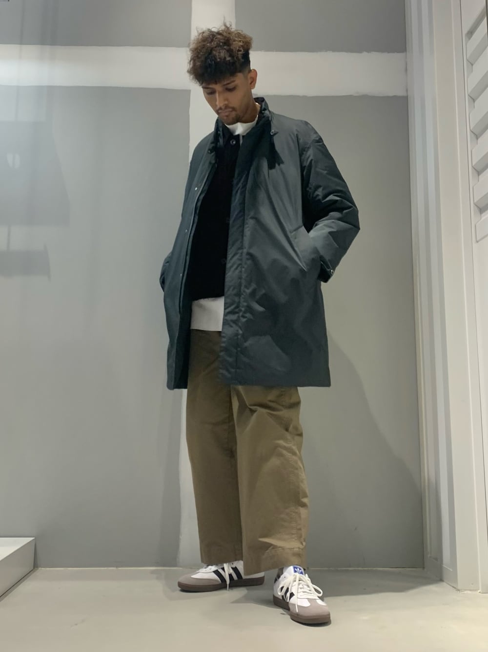 「DESCENTE、デサント ポーズ、ジョイントワークス、jointworks、大人カジュアル、アウター、ららぽーとTOKYO-BAY、秋冬コーデ、冬コーデ、カジュアル」｜「JOINT WORKSのアイテム（ジャケット/アウター、ブラック系）」を使った、TAKESHIさん（メンズ・178cm）の秋コーディネートの1枚目の写真