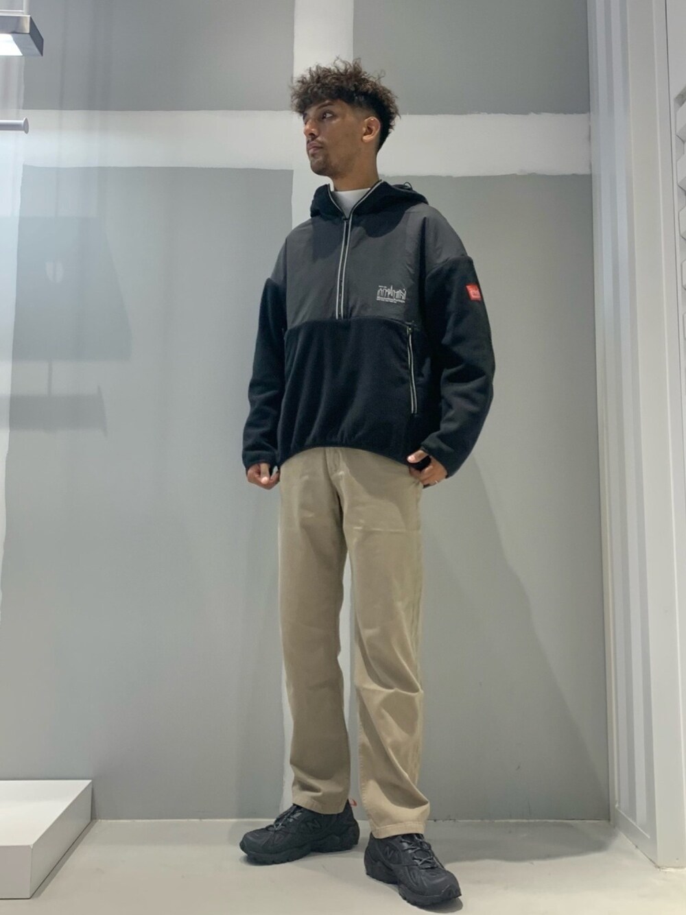 「jointworks、ジョイントワークス、ららぽーとTOKYO-BAY、マンハッタンポーテージ、Manhattan Portage、アウター、秋冬コーデ、冬コーデ、大人カジュアル、カジュアル」｜「JOINT WORKSのアイテム（ジャケット/アウター、ブラック系）」を使った、TAKESHIさん（メンズ・178cm）の秋コーディネートの1枚目の写真