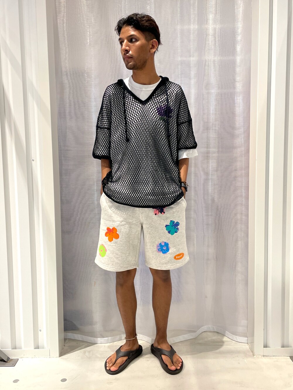 「jointworks、ジョイントワークス、ららぽーとTOKYO-BAY、メッシュ、短パン、ショーツ、HUF、ストリート、夏コーデ、お洒落さんとつながりたい」｜「JOINT WORKSのADORED FLEECE ショーツ（パンツ、その他）」を使った、TAKESHIさん（メンズ・178cm）の夏コーディネートの1枚目の写真