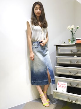 「MAISON DE REEFUR（メゾンドリーファー）のジョーゼット ギャザー ブラウス（シャツ/ブラウス、ホワイト系）」を使った、AIRI KAWASAKIさん（レディース・166cm）の夏コーディネート