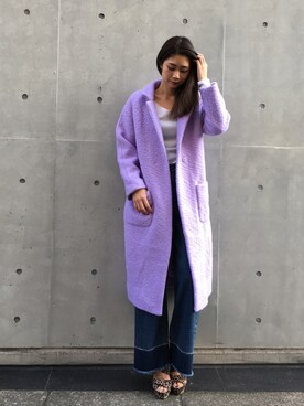 「LI HUA（リーファー）のワイド デニム パンツ（デニムパンツ、ブルー系）」を使った、AIRI KAWASAKIさん（レディース・166cm）の秋コーディネート
