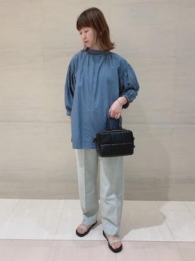 「BEAUTY&YOUTH UNITED ARROWS（ビューティーアンドユースユナイテッドアローズ）のBY∴ TRADITIONAL エコデニムワイドテーパードパンツ（デニムパンツ）」を使った、水谷　莉沙さん（レディース・162cm）の夏コーディネート