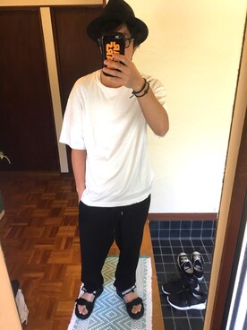 「lot holon（ロットホロン）のアイテム（スラックス）」を使った、tommyさん（メンズ・167cm）の秋コーディネート