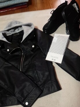 「厚底ブーツ」｜「アイテム（スニーカー）」を使った、Cさん（レディース・165cm）の冬コーディネート