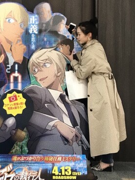 「SLY（スライ）のアイテム（パンプス、グレー系）」を使った、たねちゃんさん（レディース）の春コーディネート