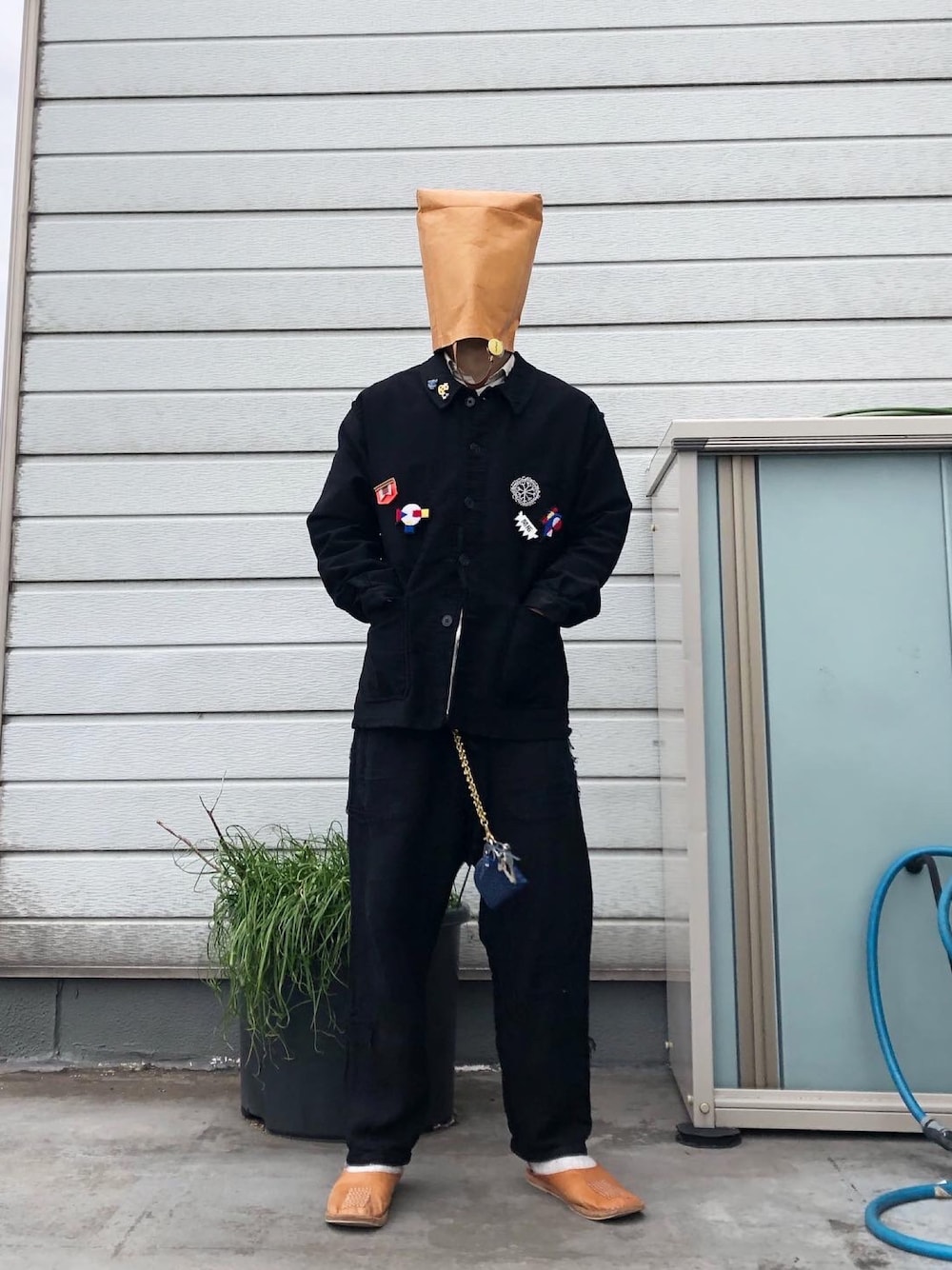 「シサム工房のアイテム（サンダル、ベージュ系）」を使った、iq8qo1c0さん（メンズ・174cm）の冬コーディネートの1枚目の写真