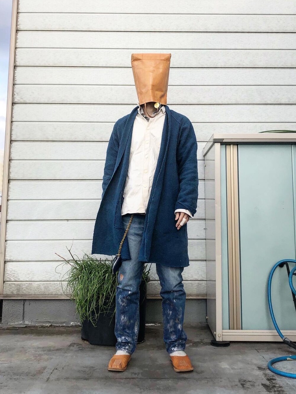 「BRUNABOINNEのアイテム（デニムパンツ、ブルー系）」を使った、iq8qo1c0さん（メンズ・174cm）の冬コーディネートの1枚目の写真