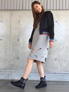 「グレーワンピース」｜「アイテム（ジャケット/アウター）」を使った、N.Naoさん（レディース・172cm）の秋コーディネート