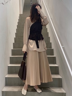 「アイテム（トップス、ベージュ系）」を使った、yuriさん（レディース・160cm）の秋コーディネート