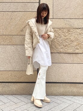 ダウンジャケット コートを使った 白パンツ のレディース人気ファッションコーディネート Wear