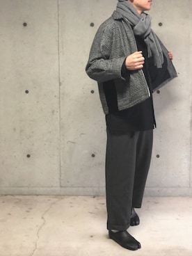 「EMMA  CLOTHES」｜「アイテム（モカシン/デッキシューズ）」を使った、Tanaka Ikkoさん（メンズ・186cm）の冬コーディネート