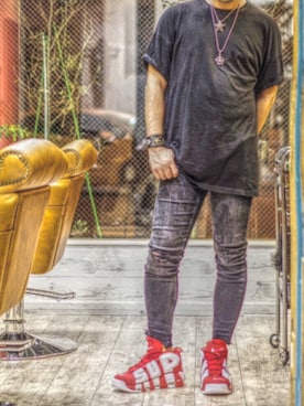 「アイテム（Tシャツ/カットソー、ブラック系）」を使った、mar-☆さん（メンズ・170cm）の秋コーディネート