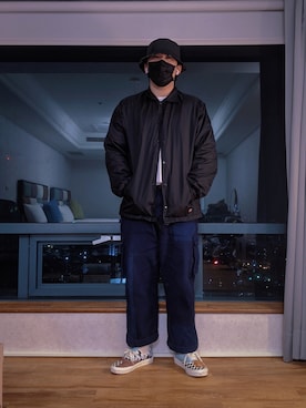 「Dickies（ディッキーズ）のアイテム（ナイロンジャケット）」を使った、OOTD Dwightさん（メンズ・176cm）の冬コーディネート