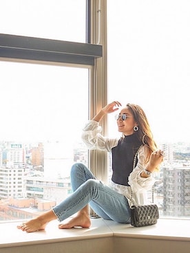 「Levi's（リーバイス）の501(R) SKINNY SMA（デニムパンツ）」を使った、h2-hitomiさん（レディース・164cm）の春コーディネート