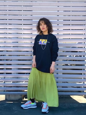 「SURROUND（サラウンド）のアイテム」を使った、おぎむさん（レディース・158cm）の春コーディネート