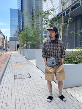 「and wander（アンドワンダー）のアイテム（バッグ）」を使った、OGAWAさん（メンズ・175cm）の春コーディネート