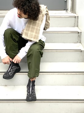 「and wander（アンドワンダー）のand wander/アンドワンダー　reflective highcut sneakers by salomon　リフレクティブハイカットスニーカーズバイサロモン（スニーカー）」を使った、OGAWAさん（メンズ・175cm）の秋コーディネート