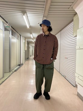 「COBRA CAPS（コブラキャップス）のアイテム（帽子）」を使った、OGAWAさん（メンズ・175cm）の冬コーディネート