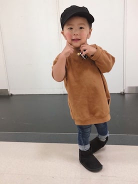 「2歳3ヶ月」｜「アイテム（キャップ）」を使った、kanatoさん（キッズ・90cm）の秋コーディネート